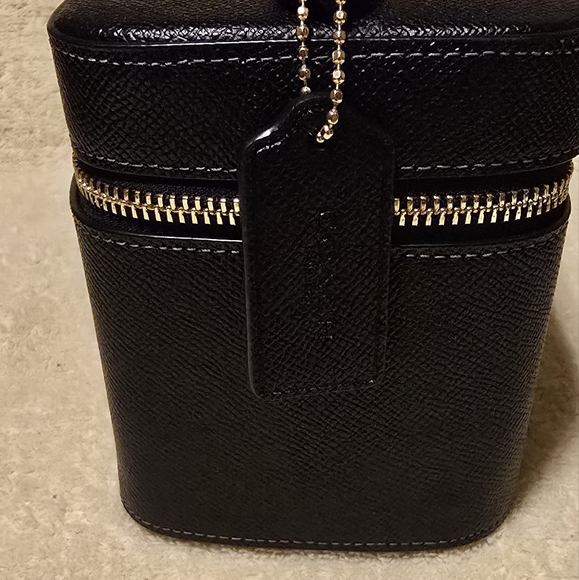 Coach Cosmetic Case CW727 - Picture 6 of 8